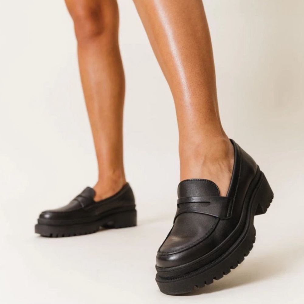 Portland Leather Goods Patina Shadow Black Zoe Chunky Loafer Sz 10.5 NIB
